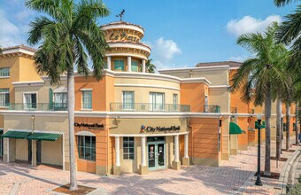 La Piazza at Young Circle in Hollywood, FL - Building Photo - Building Photo
