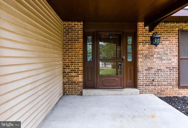 8100 Irwell Ct in Gaithersburg, MD - Building Photo - Building Photo