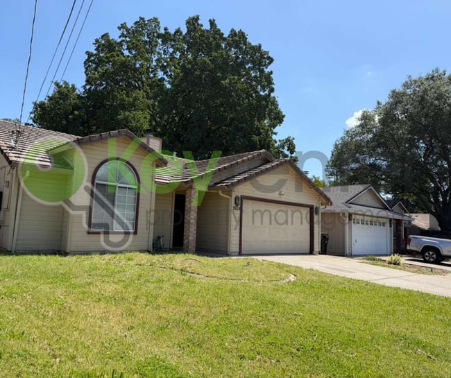 2624 Walnut Ave