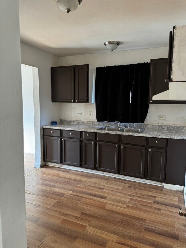 14543 Cooper Ave in Dixmoor, IL - Building Photo - Building Photo