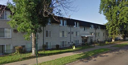 East 7 Mile Apartments in Detroit, MI - Building Photo