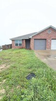 6308 Temora Loop in Killeen, TX - Building Photo