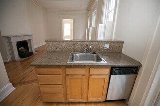 1814 Spruce St in Philadelphia, PA - Building Photo - Building Photo