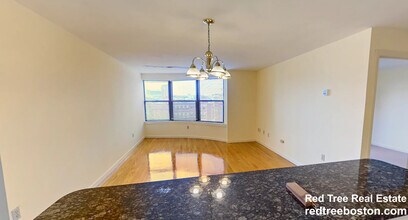 100 Queensberry St in Boston, MA - Foto de edificio - Building Photo