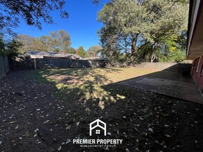 1508 E Raines Rd in Memphis, TN - Building Photo - Building Photo