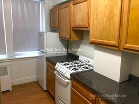 1800 Commonwealth Ave in Boston, MA - Building Photo