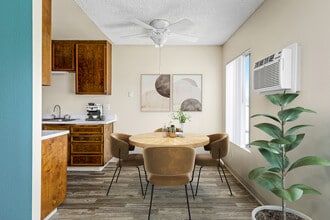 Park View Apartments in Chula Vista, CA - Building Photo - Building Photo