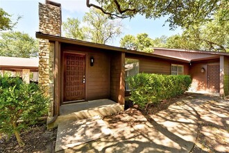 11904 Broad Oaks Dr in Austin, TX - Building Photo - Building Photo