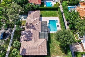 839 NE 97th St in Miami Shores, FL - Building Photo - Building Photo