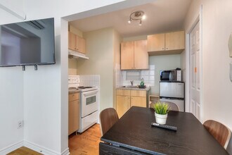 1099 Rue Anderson in Montréal, QC - Building Photo - Building Photo