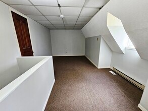 15 Courtland Av W in Kitchener, ON - Building Photo - Building Photo