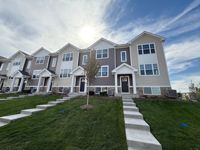 property at 865 Briar Gln Ct