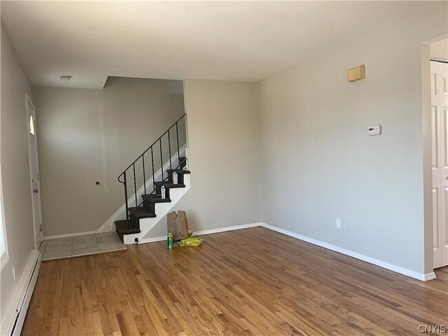 6435 Wells Dr in East Syracuse, NY - Building Photo - Building Photo