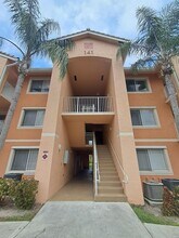 141 SW Palm Dr in Port St. Lucie, FL - Building Photo - Building Photo