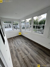 9 Lawrence St, Unit 12 in Watertown, MA - Foto de edificio - Building Photo