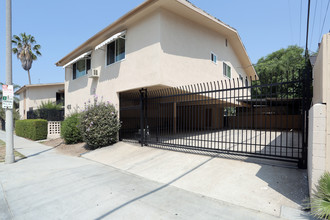 4515 W 1st St in Los Angeles, CA - Building Photo - Building Photo