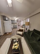 40 Old Northport Rd, Unit LL in Kings Park, NY - Building Photo - Building Photo