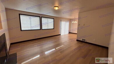 102-104 167th St E in Spanaway, WA - Building Photo - Building Photo