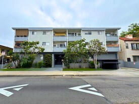 1150 Normandie Ave in Los Angeles, CA - Building Photo