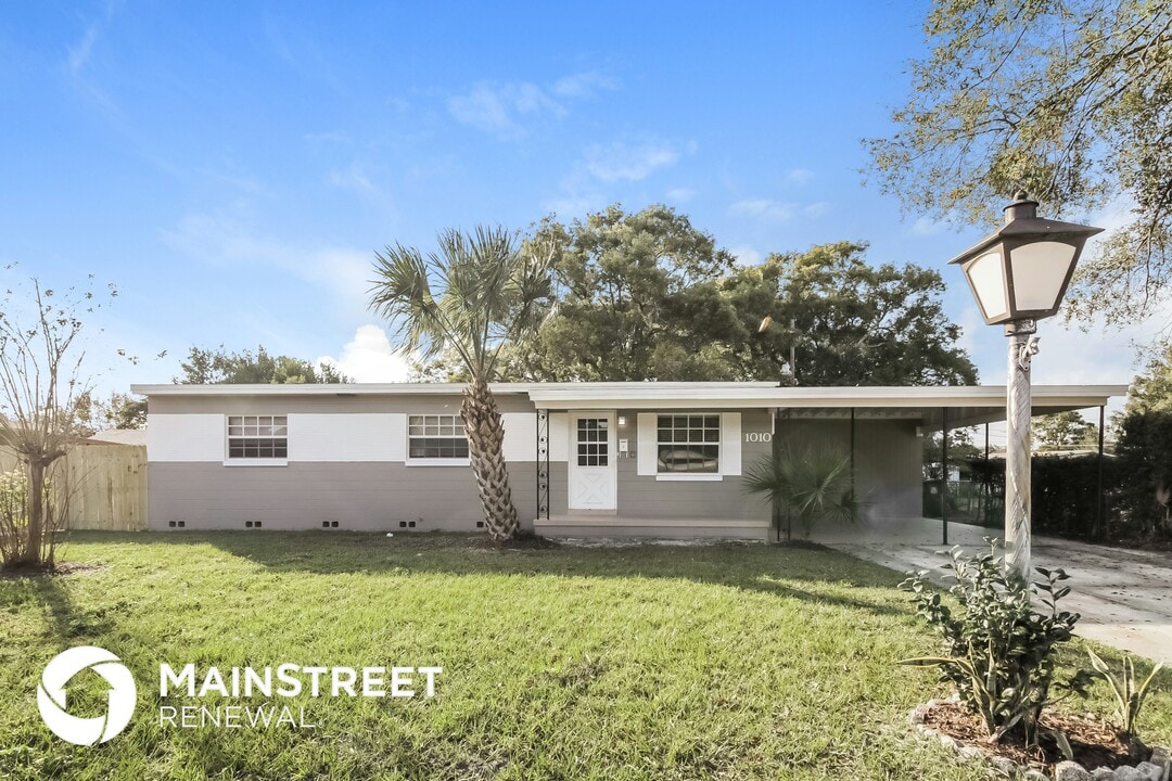 1010 Sierra Ln in Orlando, FL - Building Photo