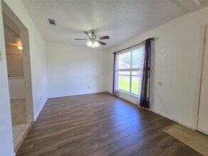 12906 Newberry St in Sugar Land, TX - Building Photo - Building Photo