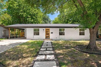 1606 Sweetbriar Ave in Austin, TX - Building Photo - Building Photo