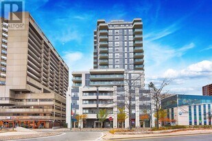 736 Spadina Ave. in Toronto, ON - Building Photo