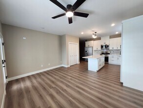 5225 W Jay St in Pasco, WA - Building Photo - Building Photo