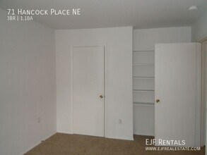 71 Hancock Pl NE in Leesburg, VA - Building Photo - Building Photo