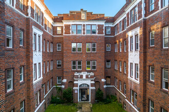 Whitmore Apartments in Detroit, MI - Building Photo - Building Photo