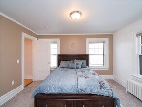 240 Culver Rd, Unit Apt 2 in Rochester, NY - Building Photo - Building Photo