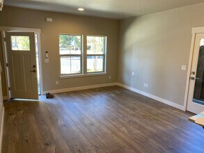 20140 Reed Ln in Bend, OR - Building Photo - Building Photo