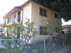 4860 Gambier St in Los Angeles, CA - Building Photo - Building Photo