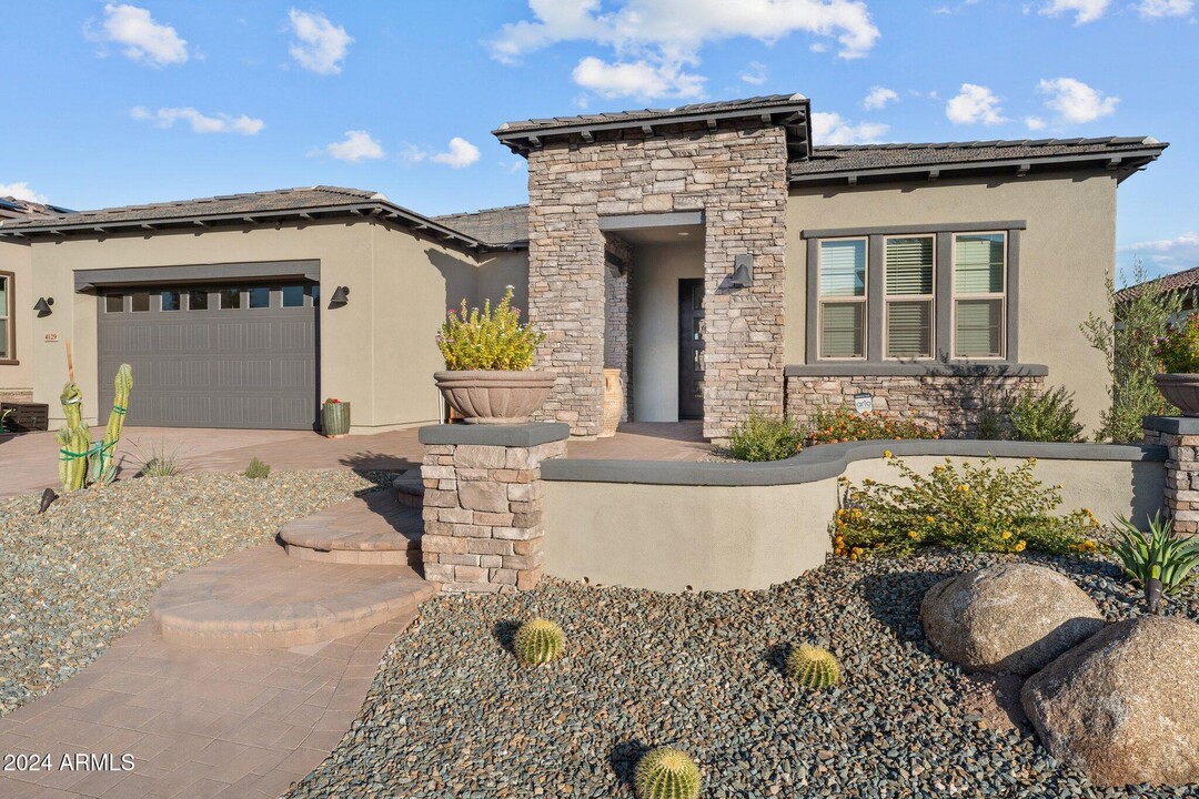 4129 Fence Post Wy in Wickenburg, AZ - Building Photo