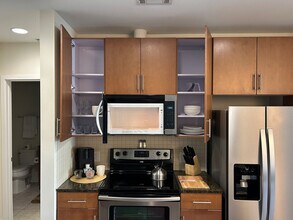 357 W Martin Luther King Jr Blvd in Charlotte, NC - Building Photo - Building Photo