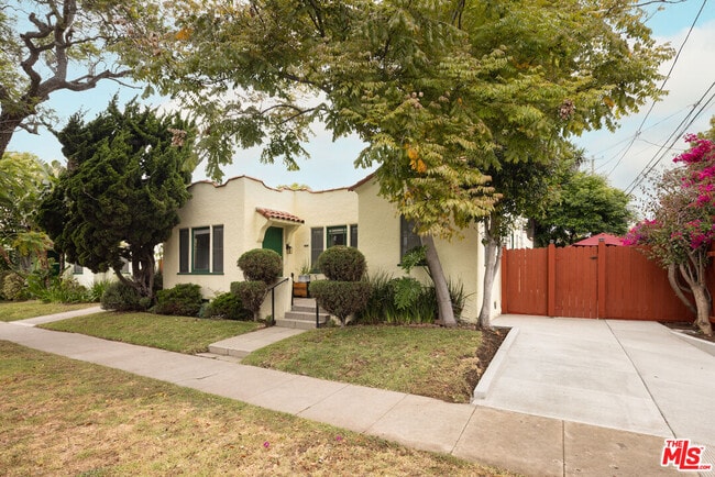 1710 Glyndon Ave in Los Angeles, CA - Building Photo - Building Photo