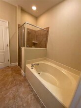 33614 Campeon Ct in Sorrento, FL - Building Photo - Building Photo