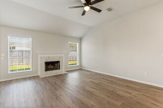 3101 Lance Ln in Denton, TX - Building Photo - Building Photo