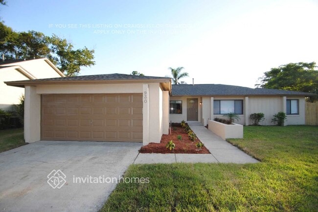 property at 930 Waverly Dr