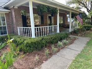 1670 Parkside Cir in Niceville, FL - Building Photo - Building Photo