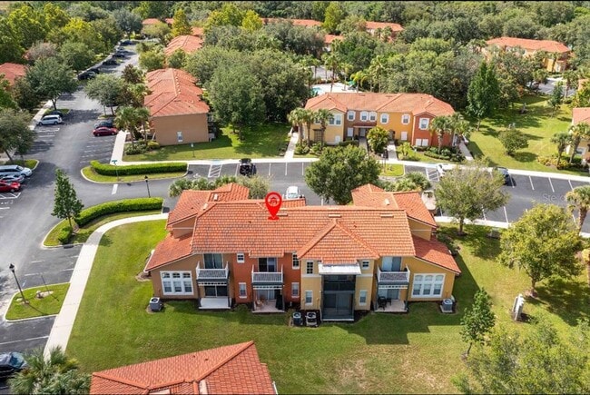 8420 Blue Lagoon Dr in Kissimmee, FL - Building Photo - Building Photo