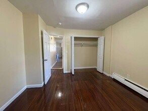 93 Wharton Pl in West Haven, CT - Building Photo - Building Photo