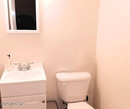 54 Amberly Dr in Englishtown, NJ - Building Photo - Building Photo