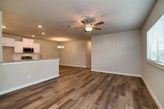 729 Fallow Dr in Venus, TX - Building Photo - Building Photo