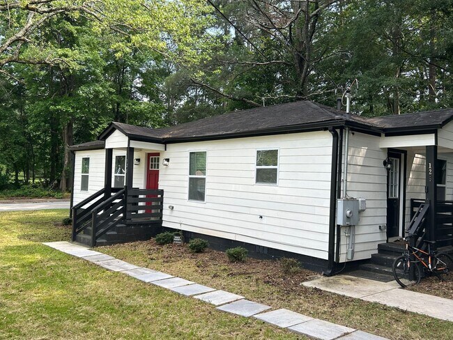 125 Clayton St in Fairburn, GA - Building Photo - Building Photo