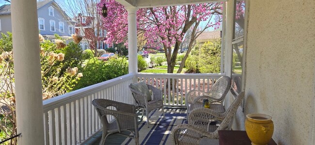 33 Cottage St in South Orange, NJ - Building Photo - Building Photo