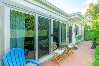 3725 S Olive Ave in West Palm Beach, FL - Building Photo - Building Photo