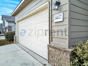 14627 Sweet Clover in San Antonio, TX - Building Photo - Building Photo