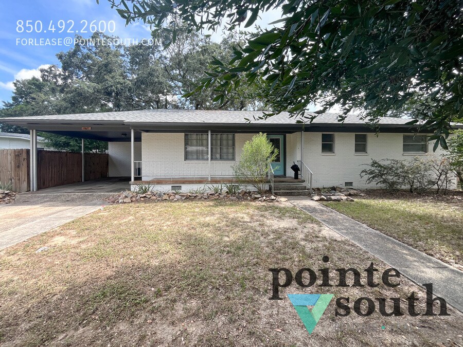 5807 Aurora Ave in Pensacola, FL - Building Photo