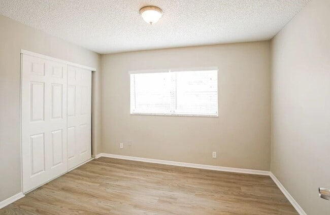 6864 NW 27th Terrace in Fort Lauderdale, FL - Building Photo - Building Photo